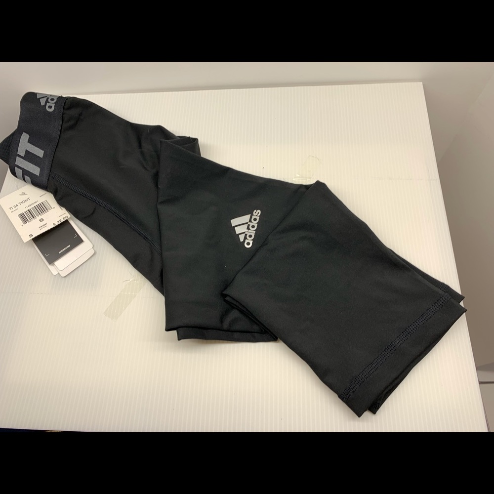 Adidas compression legging